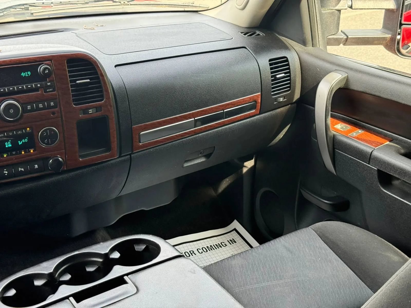 Used 2011 GMC Sierra 2500 SLE w/ SLE Preferred Package AWD/4WD image 29