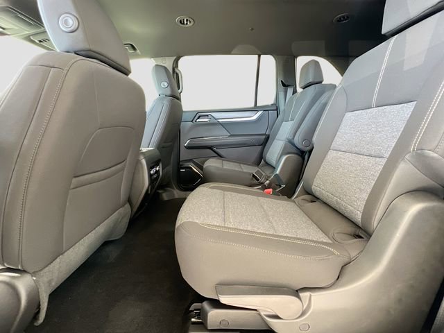 New 2026 GMC Acadia Elevation image 17