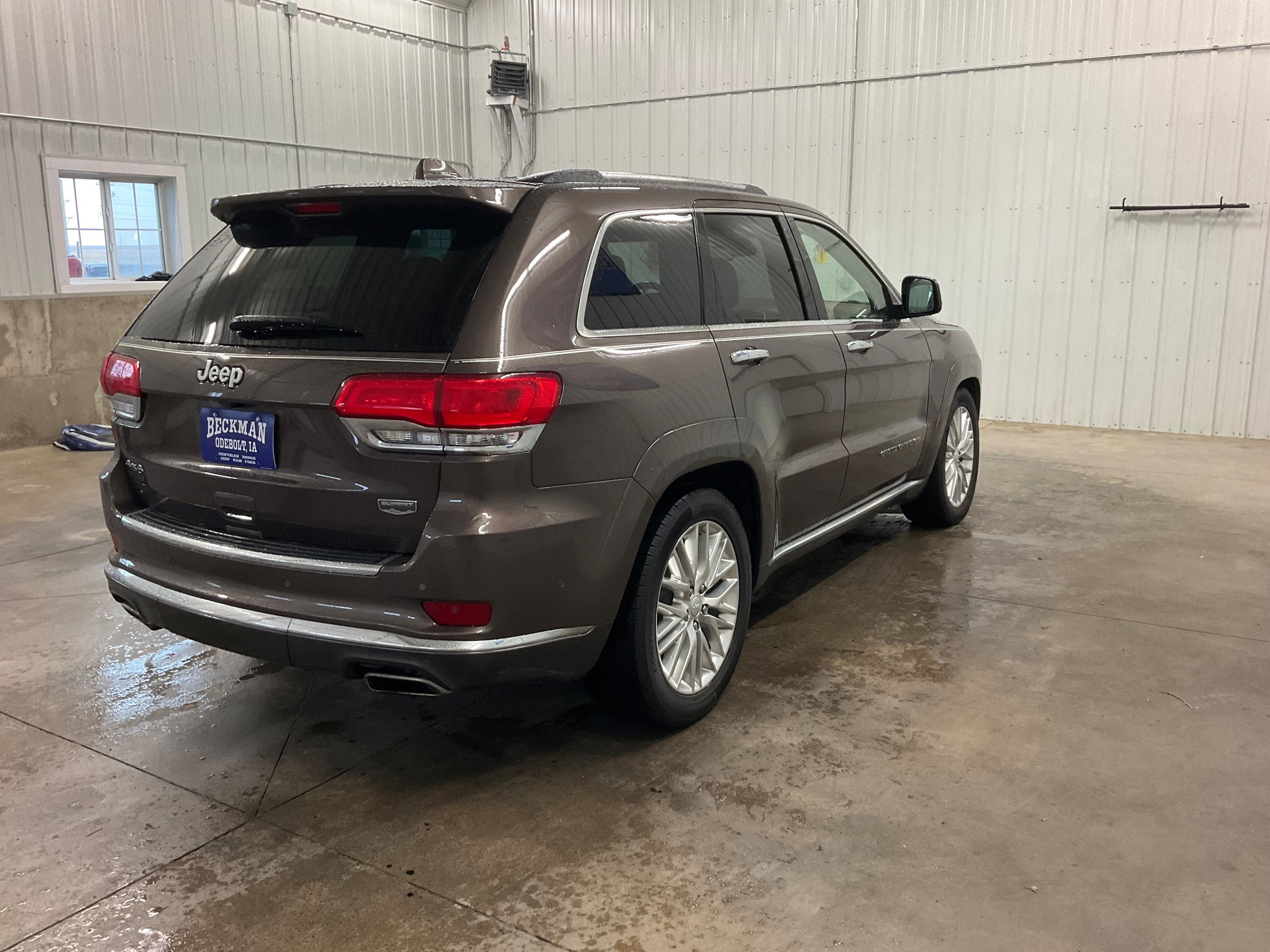 Used 2018 Jeep Grand Cherokee Summit AWD/4WD image 5