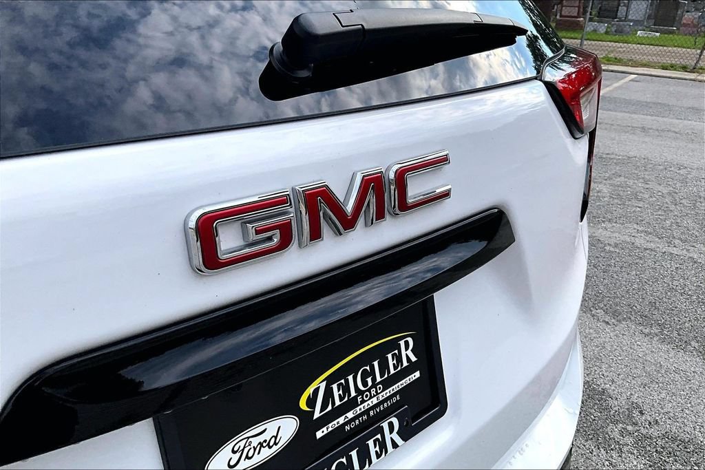 Used 2024 GMC Terrain SLE w/ Elevation Edition FWD image 30
