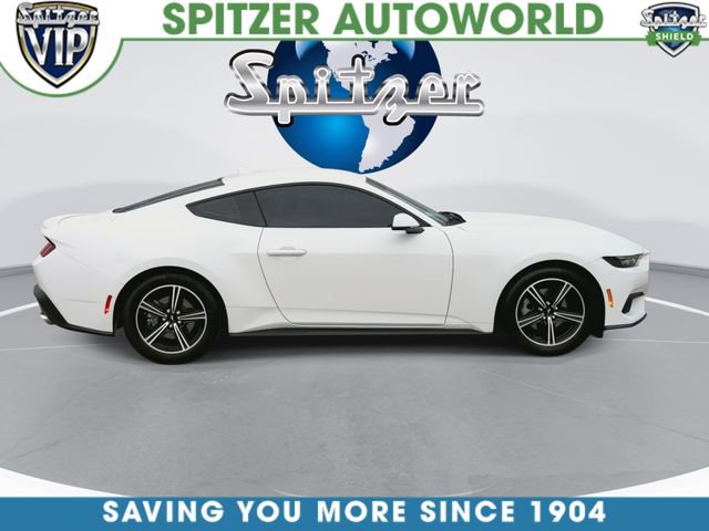 Used 2025 Ford Mustang Premium image 10