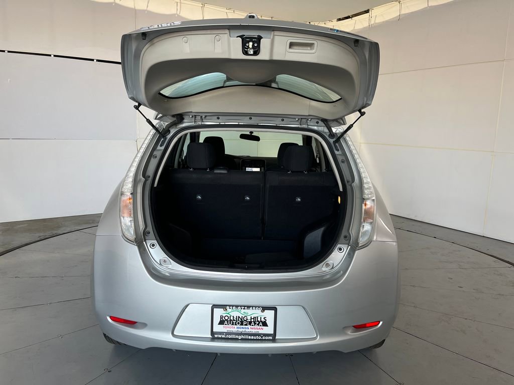 Used 2017 Nissan Leaf SV image 12