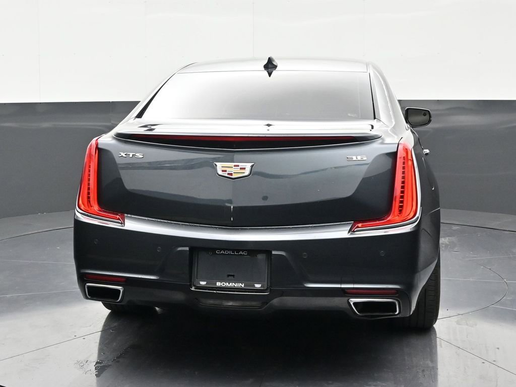 Used 2019 Cadillac XTS Luxury FWD image 4