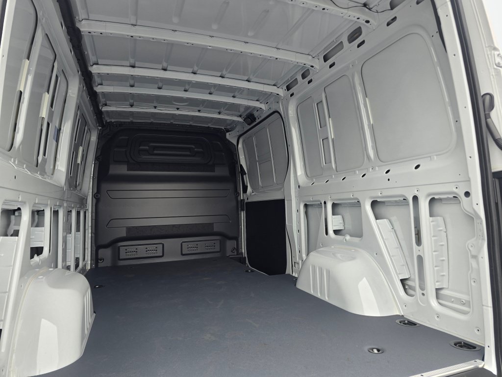 New 2026 Mercedes-Benz Sprinter 2500 image 14