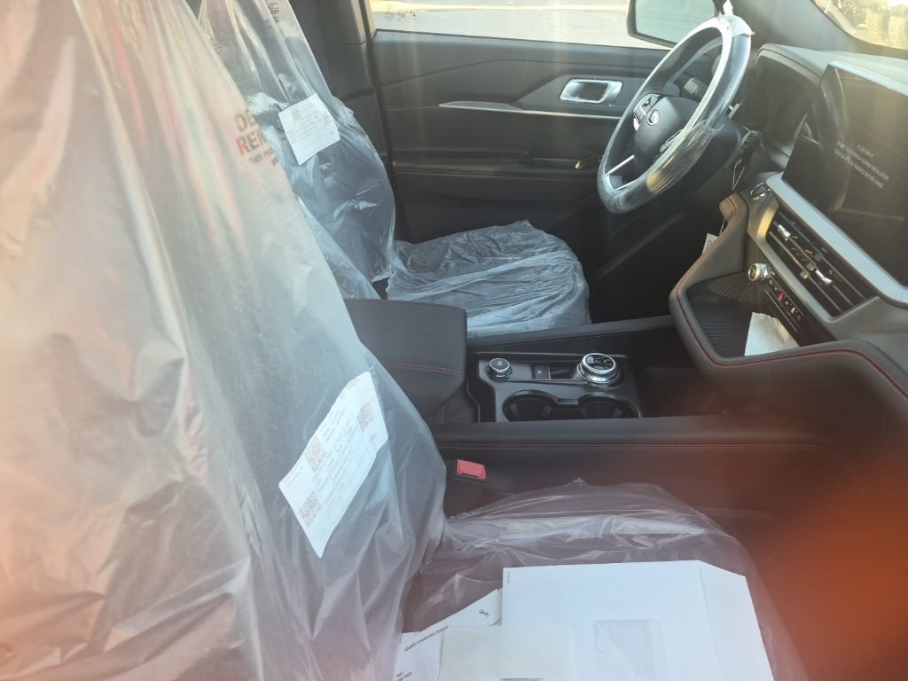 New 2026 Ford Explorer ST-Line w/ ST-Line Street Pack AWD/4WD image 26