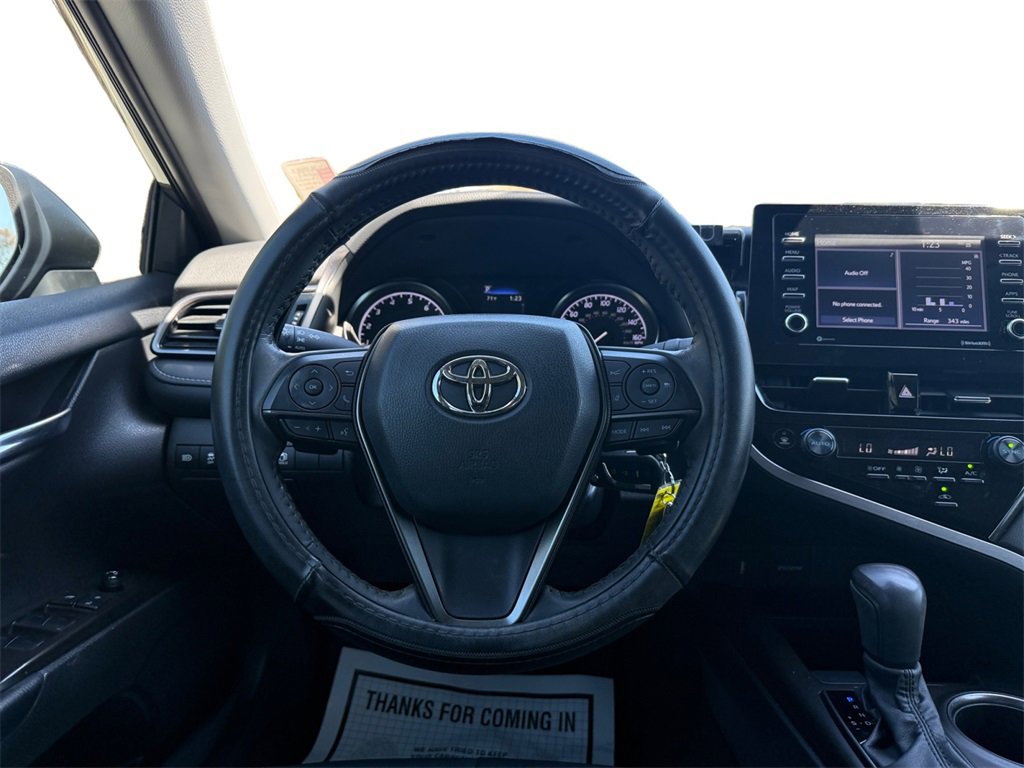 Used 2023 Toyota Camry SE image 12
