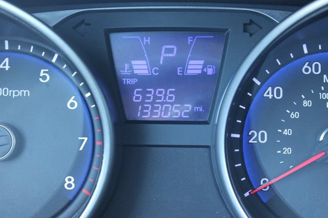 Used 2011 Hyundai Tucson GLS FWD image 24