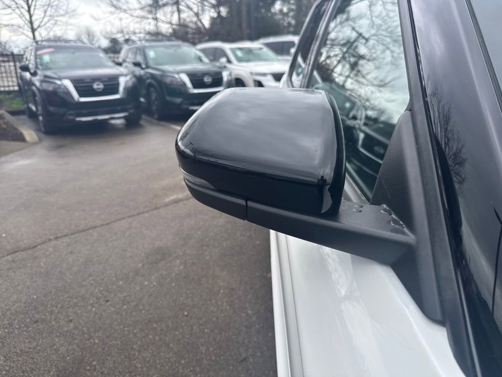 Used 2023 Ford Explorer Limited w/ Limited Technology Package image 38