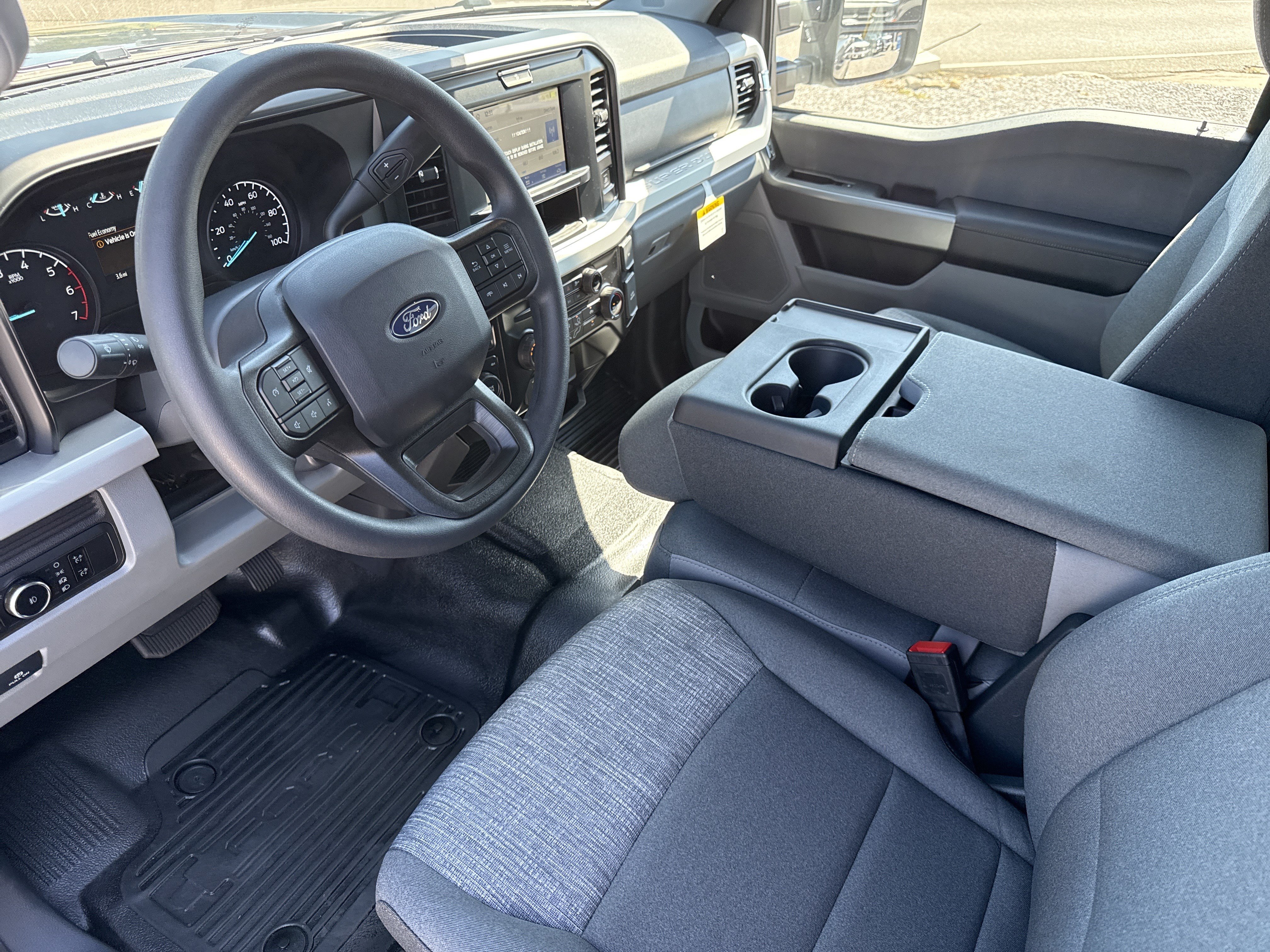 New 2027 Ford F250 XLT w/ FX4 Off-Road Package AWD/4WD image 10