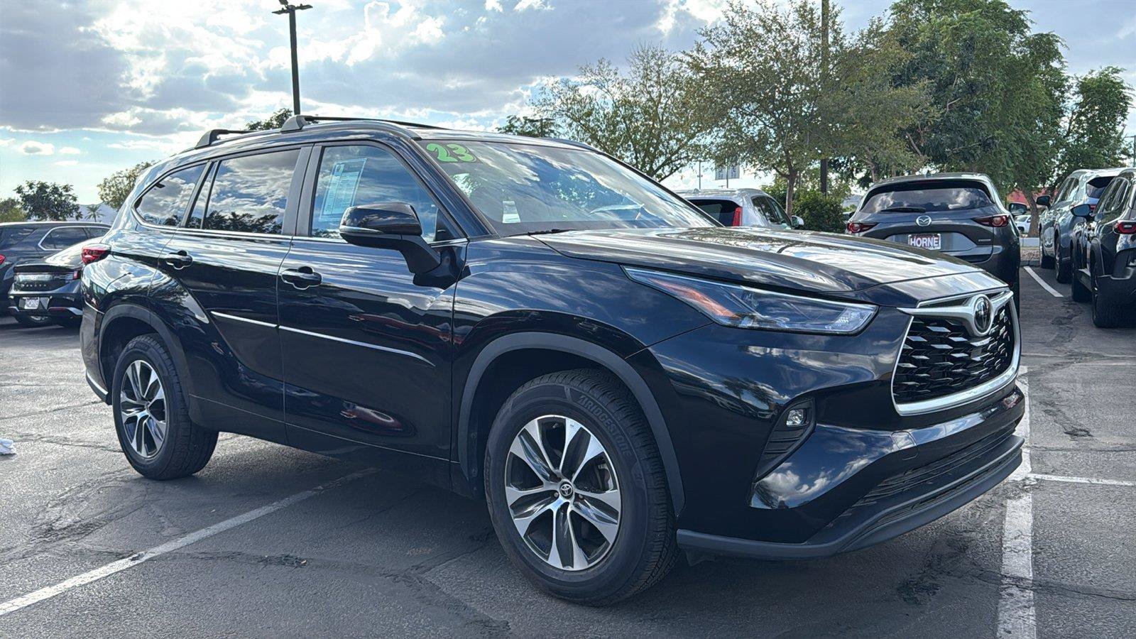 Used 2023 Toyota Highlander XLE