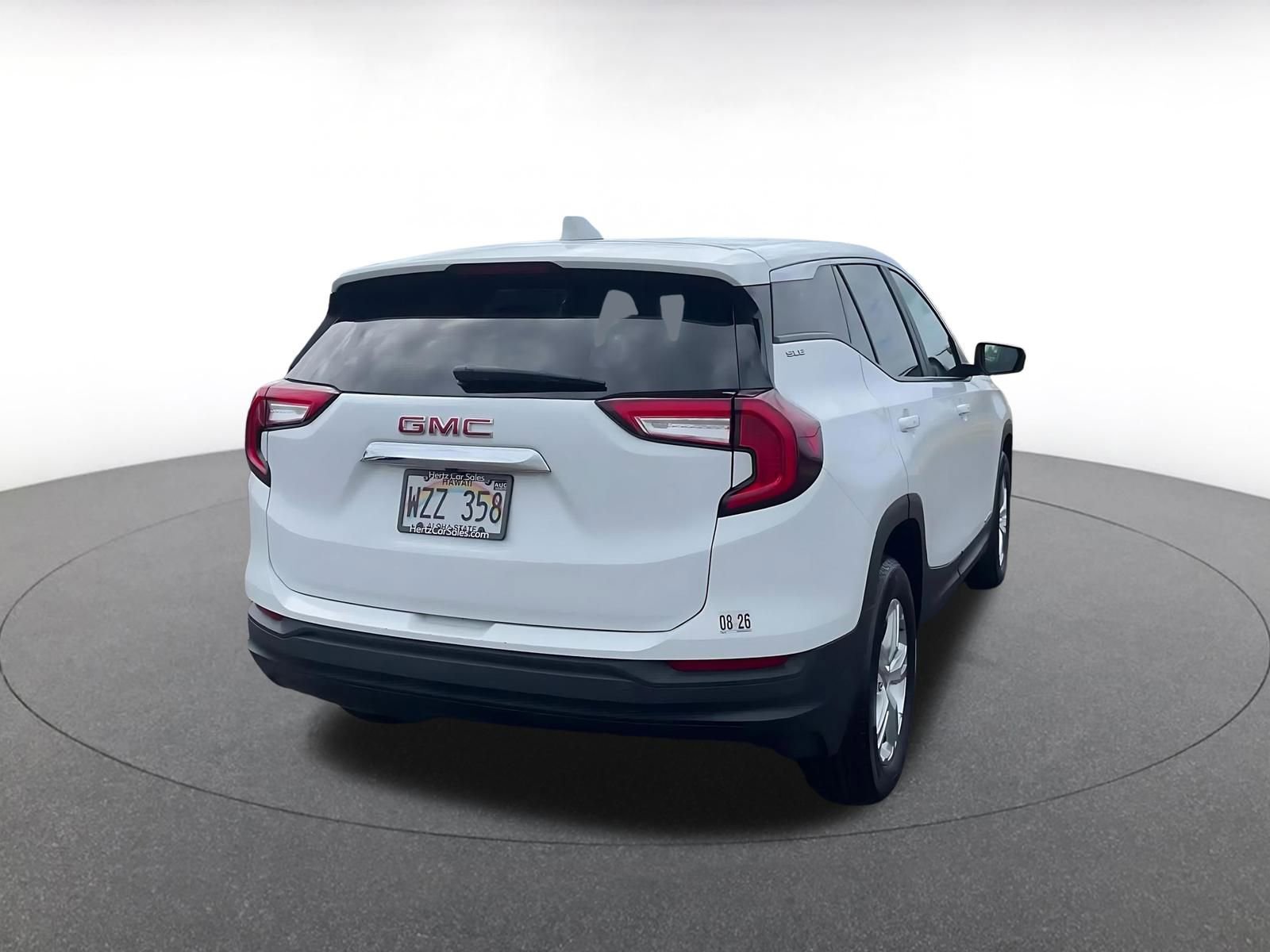 Used 2024 GMC Terrain SLE image 14