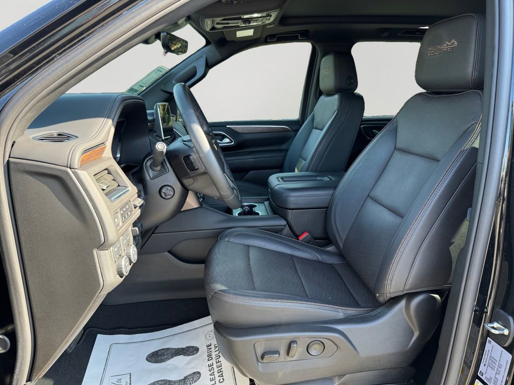 Used 2024 Chevrolet Suburban High Country image 24