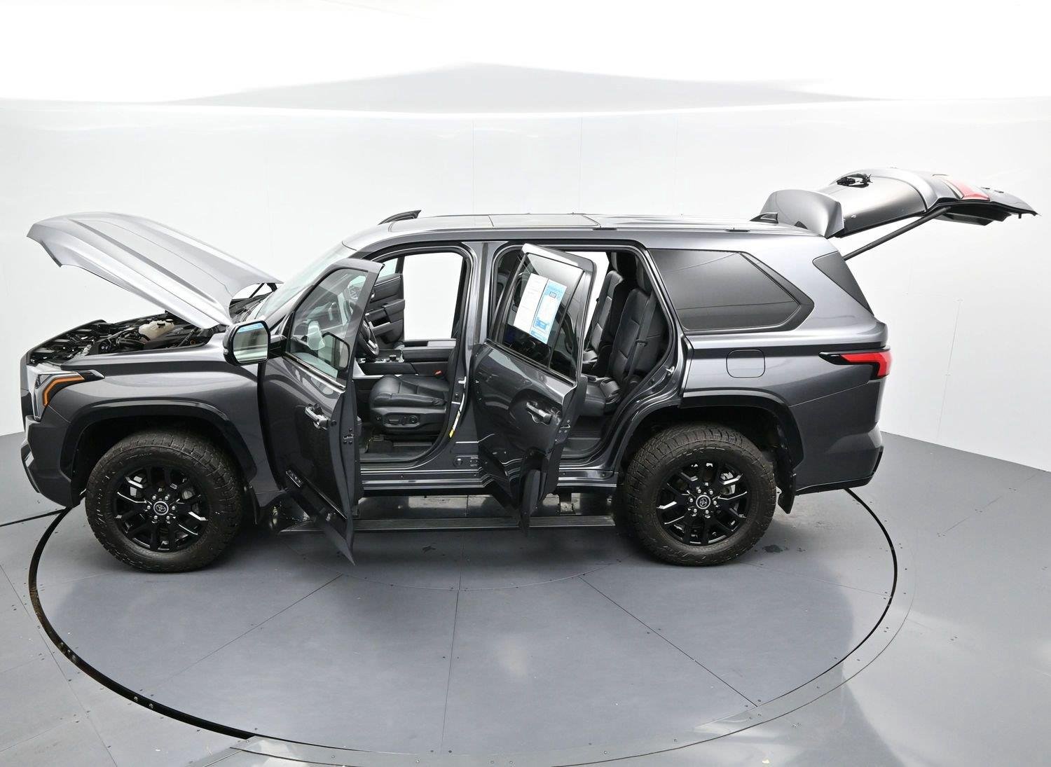 Used 2023 Toyota Sequoia Platinum AWD/4WD image 54