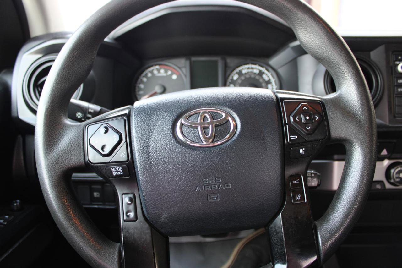 Used 2019 Toyota Tacoma SR image 18