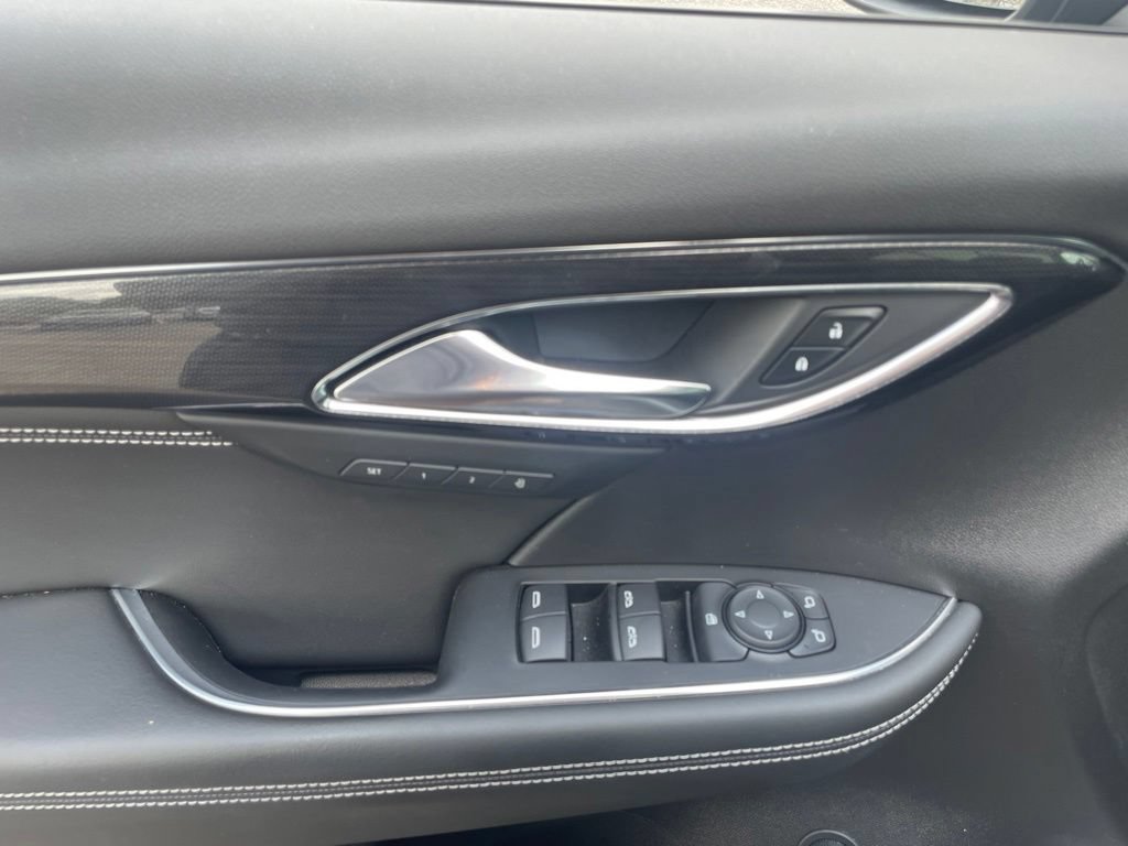 Used 2023 Buick Envision Essence w/ Technology Package I AWD/4WD image 19