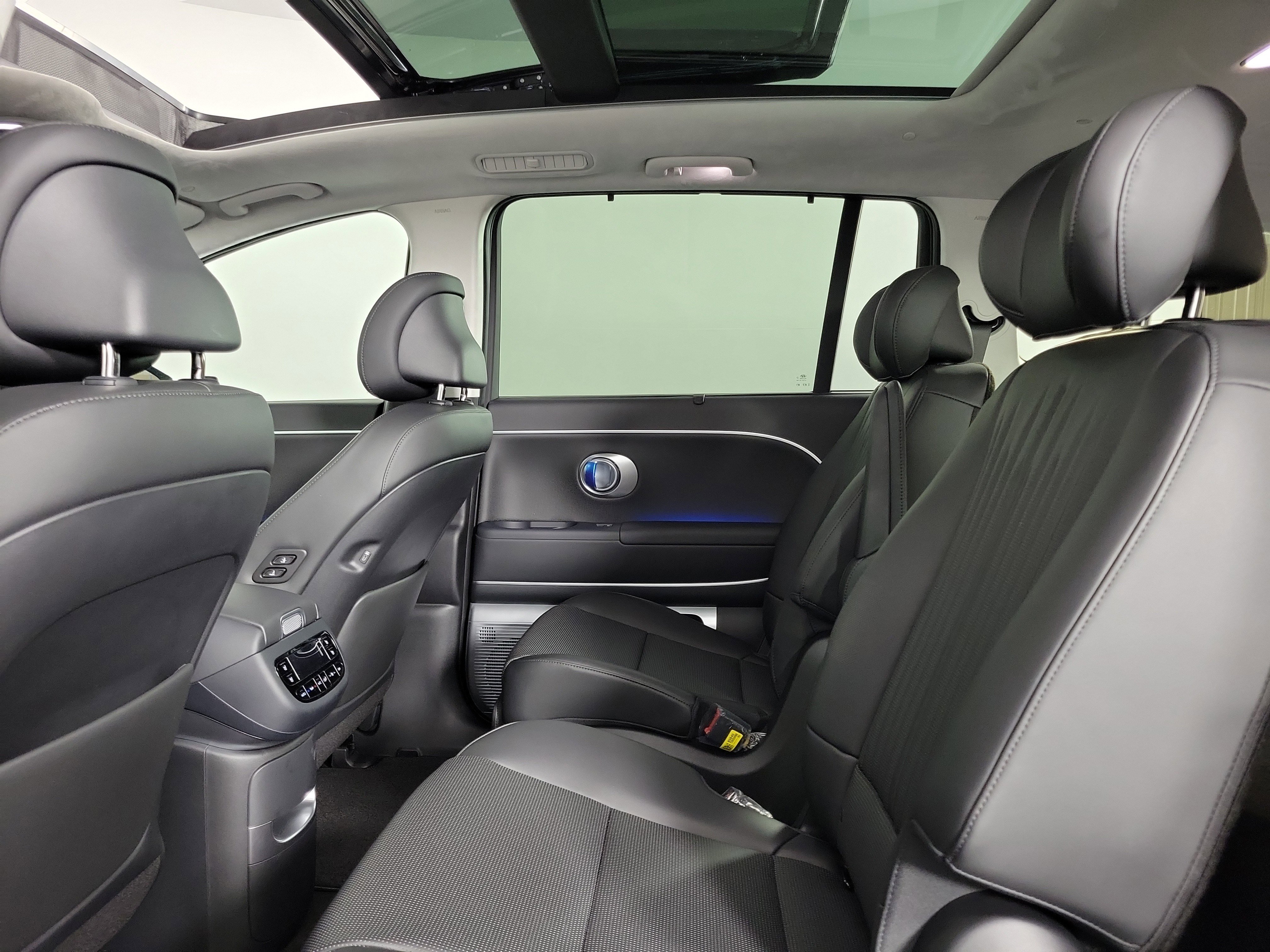 New 2026 Hyundai Ioniq 9 Calligraphy image 29