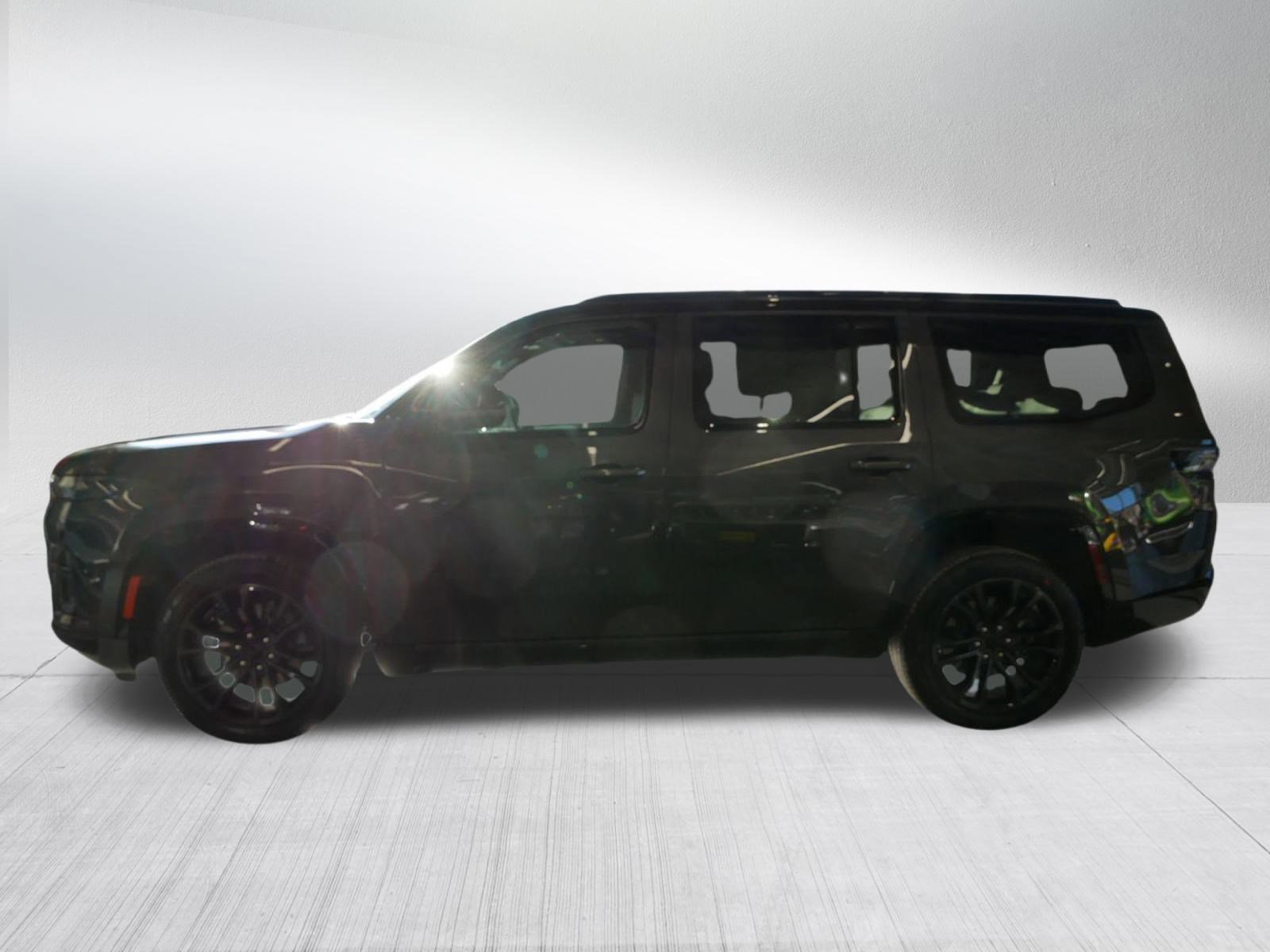 New 2026 Jeep Grand Wagoneer Summit image 4