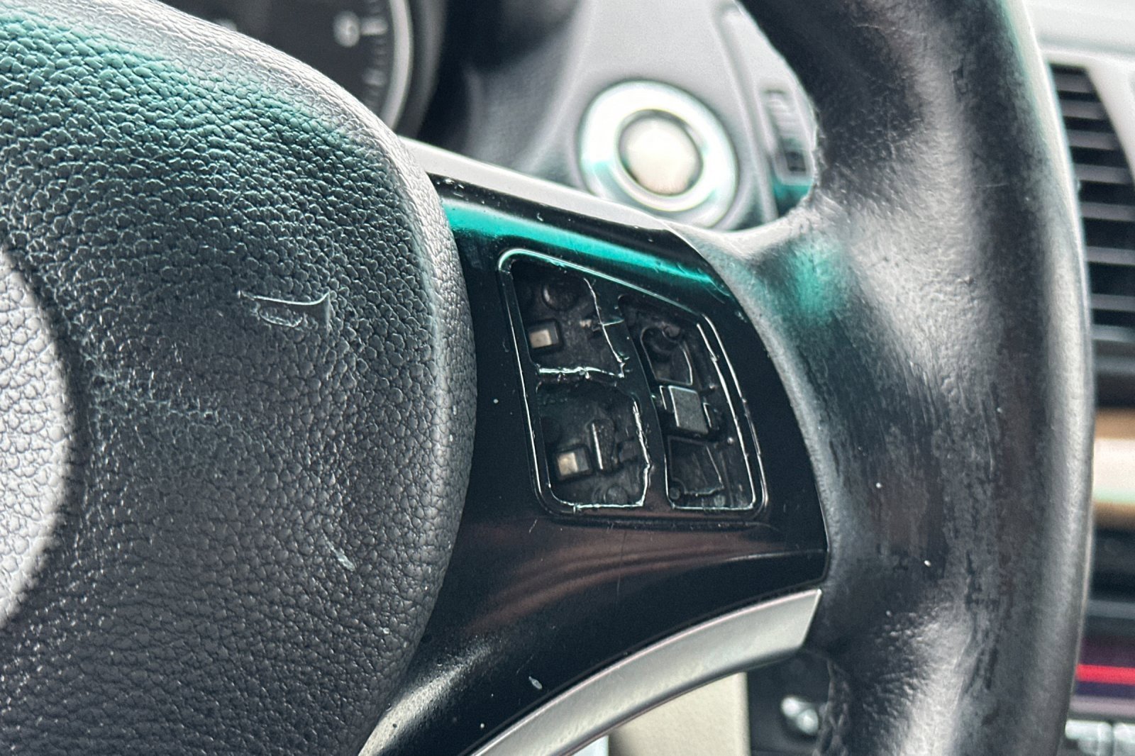 Used 2009 BMW 128i Convertible image 24