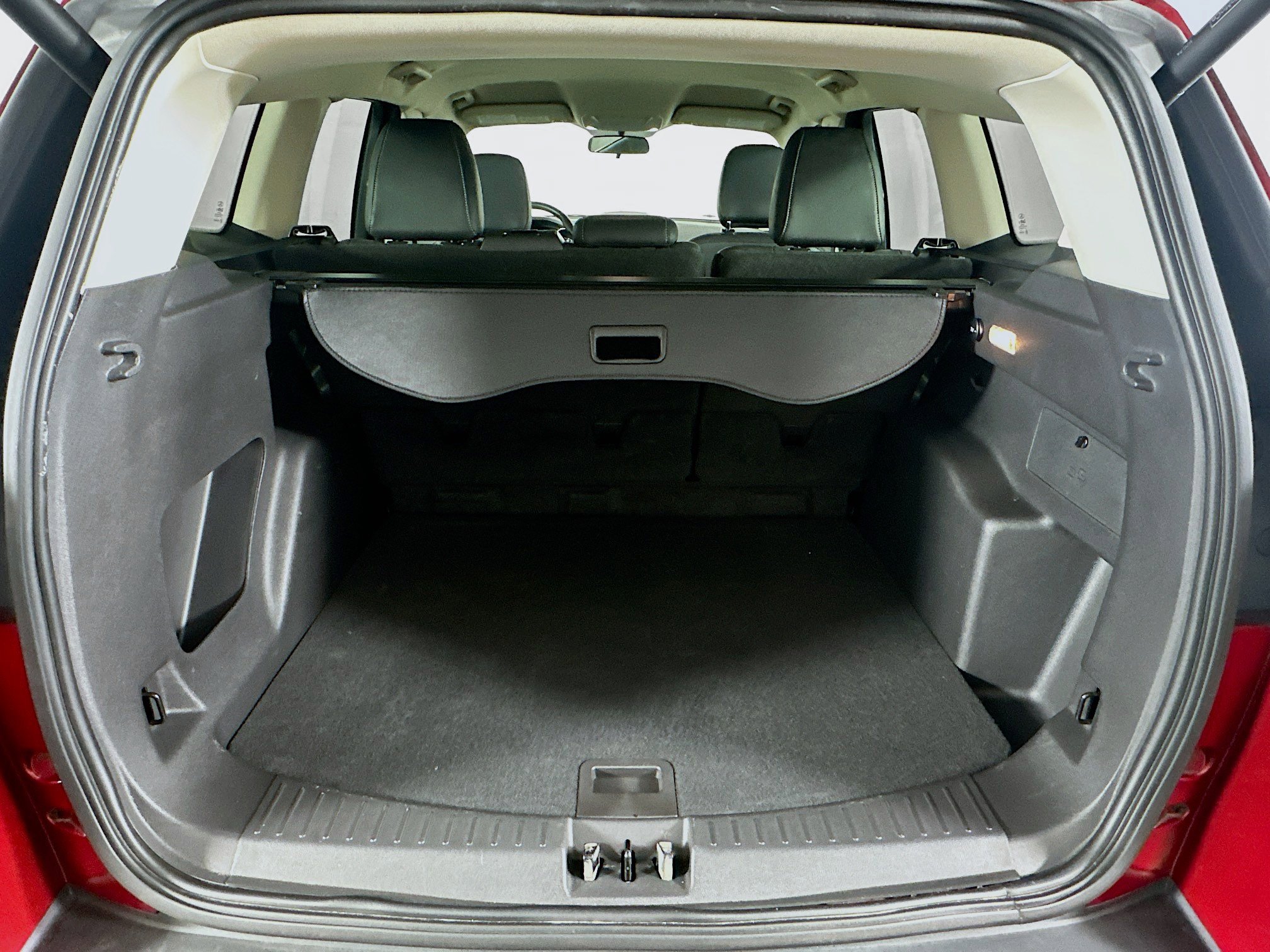 Used 2019 Ford Escape SEL FWD image 27