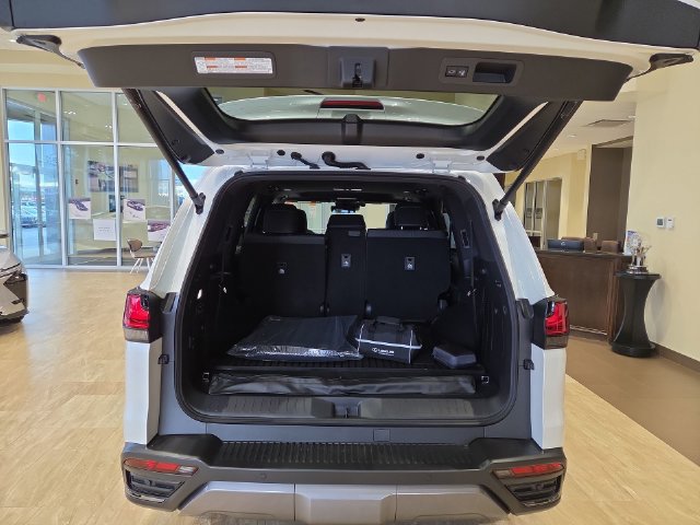 New 2026 Lexus LX 600 4WD w/ Appearance Package image 33