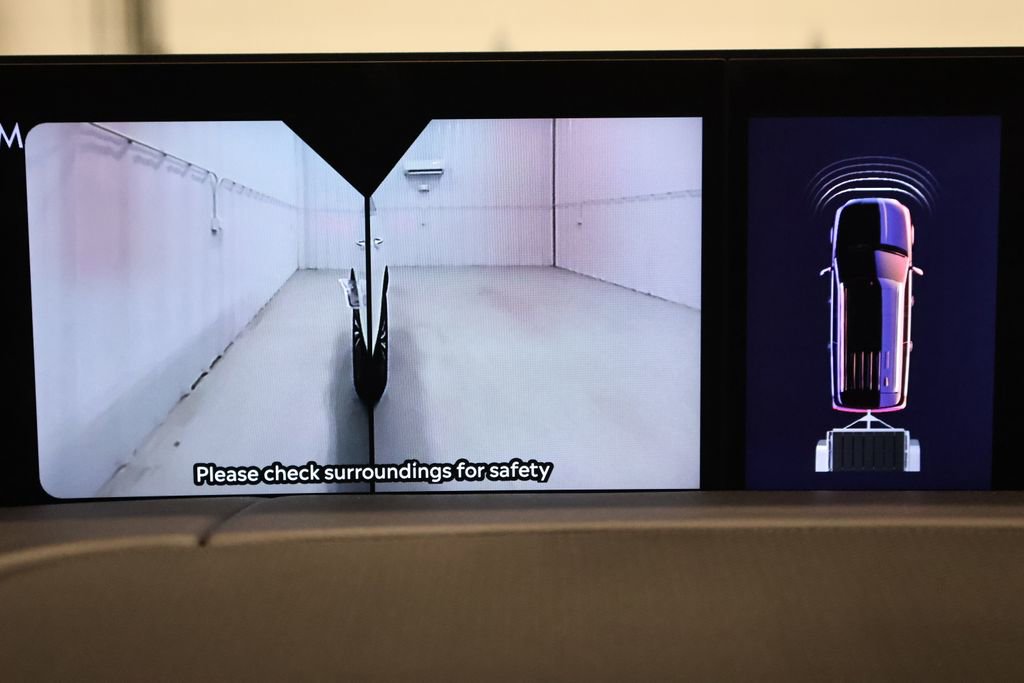 Used 2025 Lincoln Navigator Black Label image 36