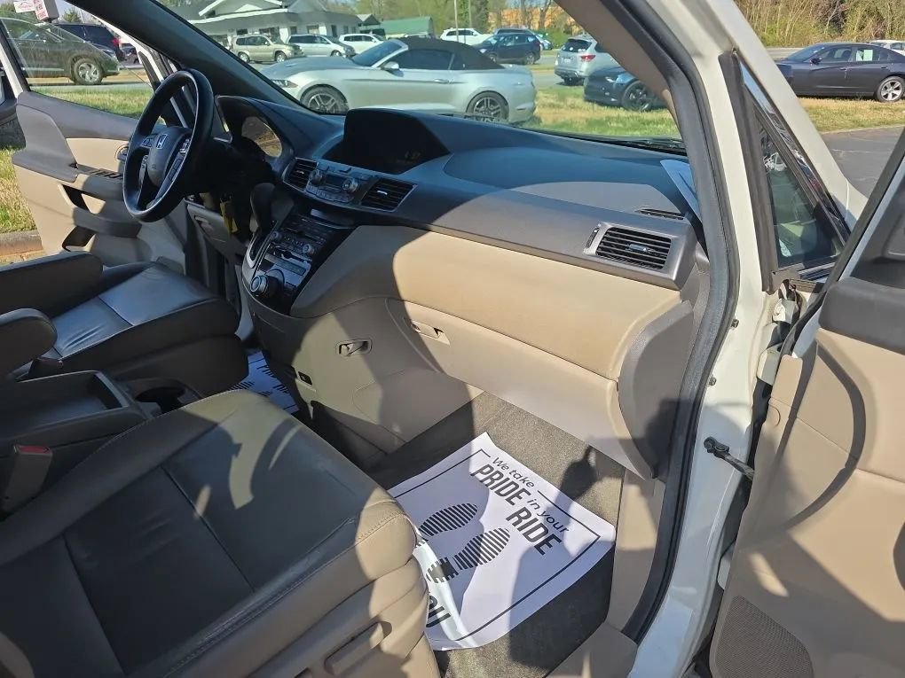 Used 2013 Honda Odyssey Touring image 15