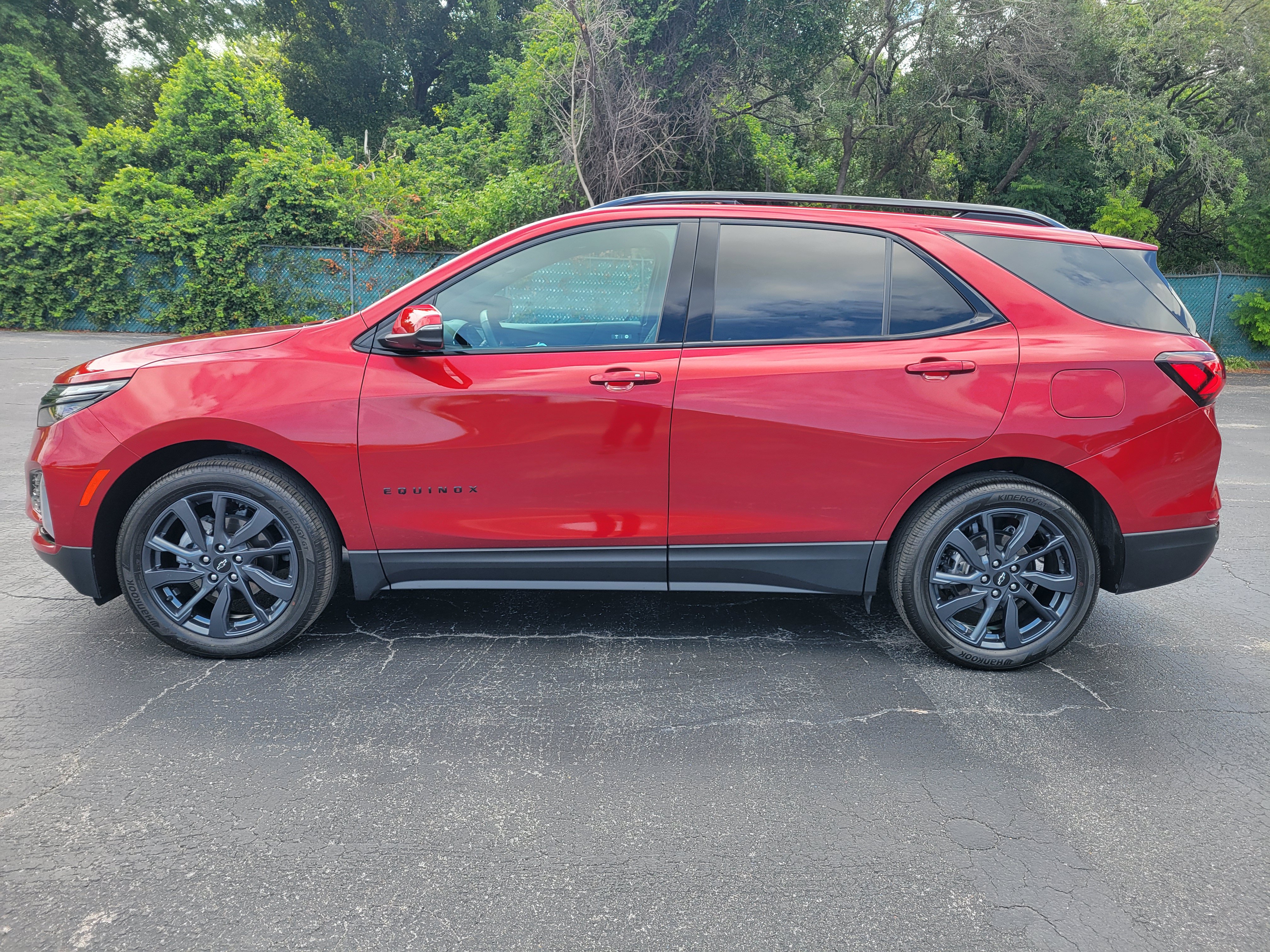 Certified 2024 Chevrolet Equinox RS w/ RS Leather Package FWD image 10