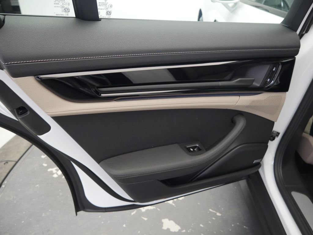 New 2026 Porsche Panamera RWD image 20
