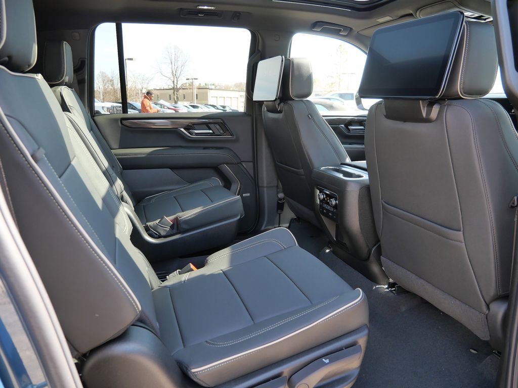 New 2026 GMC Yukon XL Elevation w/ Elevation Premium Package AWD/4WD image 27