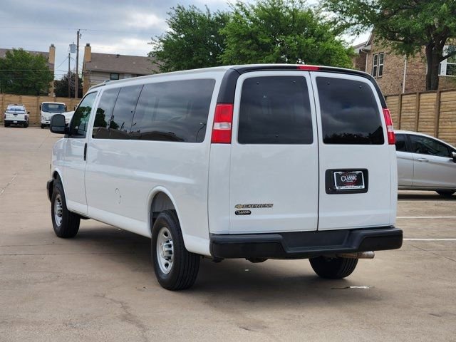 Used 2025 Chevrolet Express 3500 LS video 3