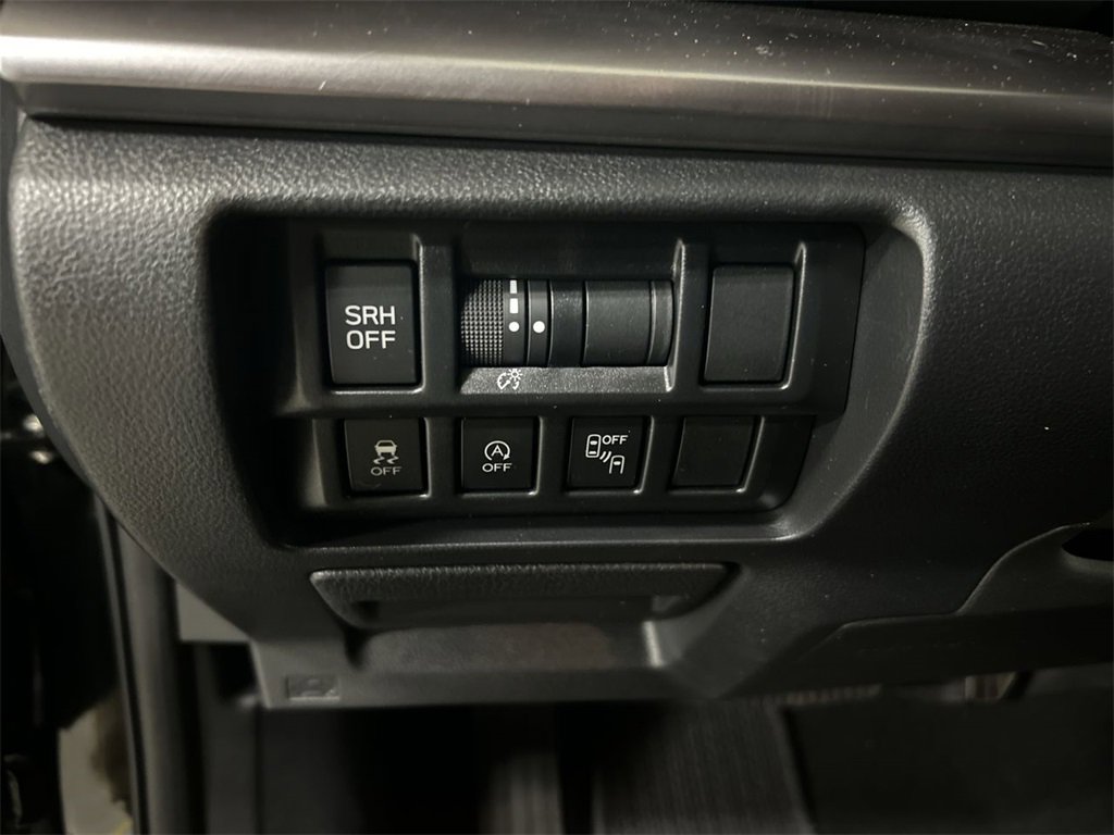Certified 2023 Subaru Crosstrek 2.5i Limited w/ Moonroof Package image 17