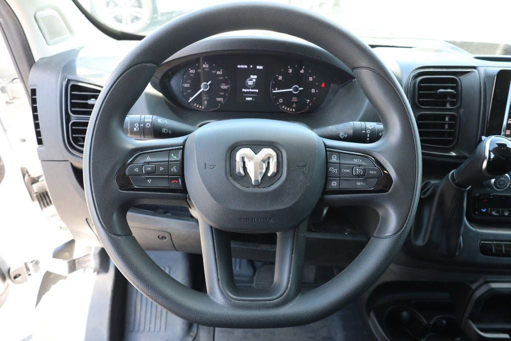 Used 2025 RAM ProMaster 2500 w/ Convenience Group FWD image 13