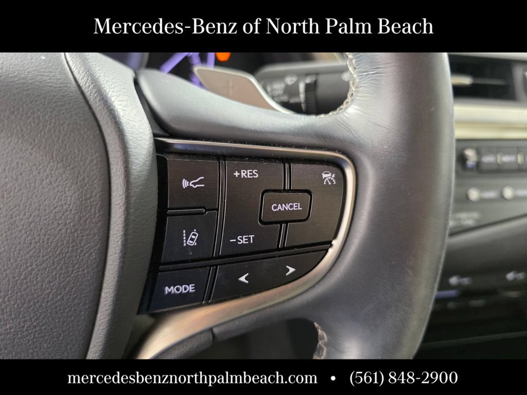 Used 2019 Lexus ES 300h w/ Premium Package FWD image 20