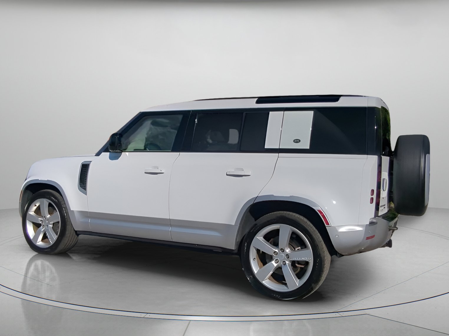 Used 2022 Land Rover Defender 110 SE image 19