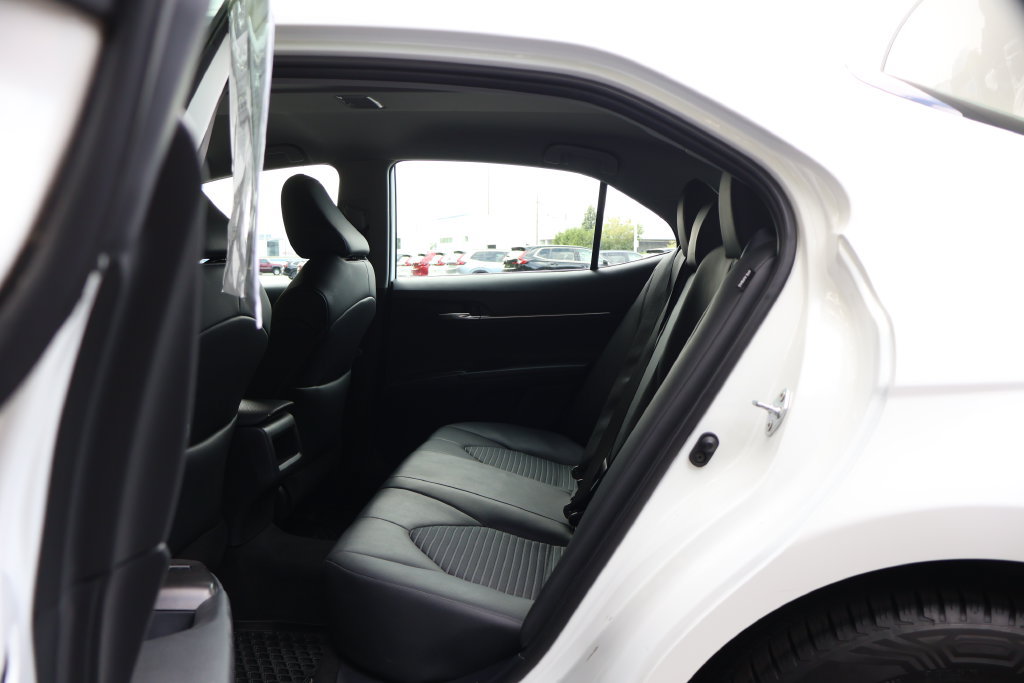 Used 2024 Toyota Camry SE FWD image 41