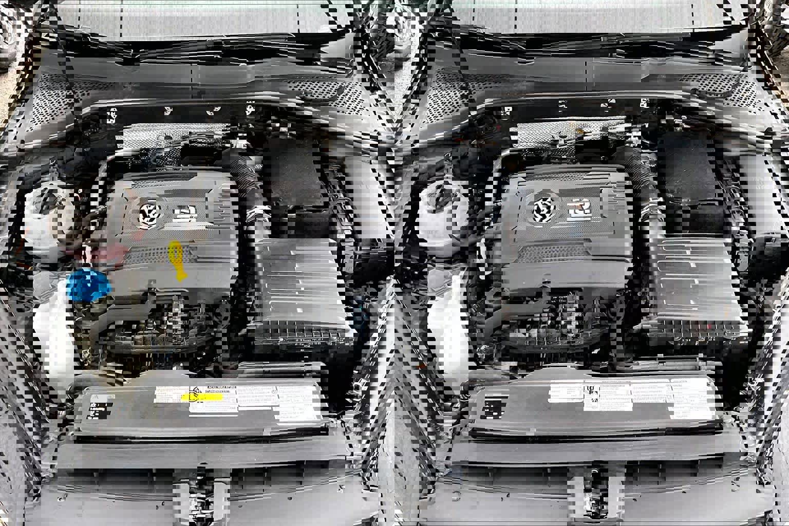 Used 2017 Volkswagen Golf R 4-Door image 31