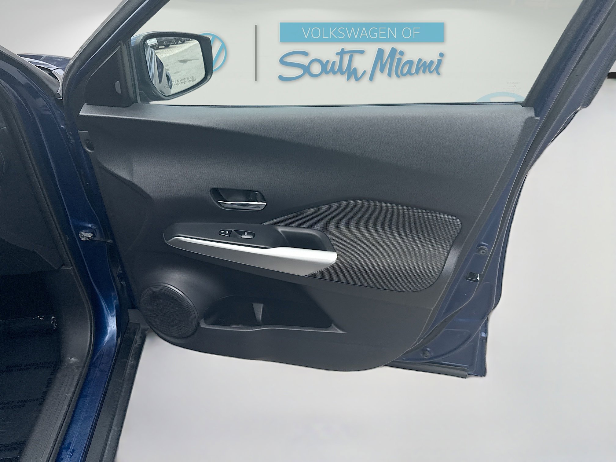 Used 2019 Nissan Kicks SR FWD image 32