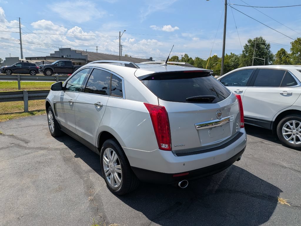 Used 2013 Cadillac SRX Luxury FWD image 3