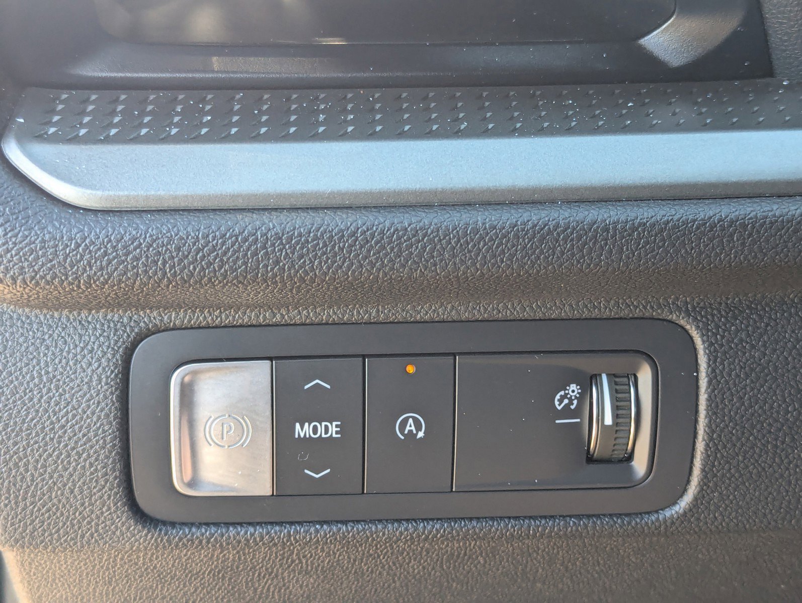 Certified 2025 Chevrolet Traverse LT image 31