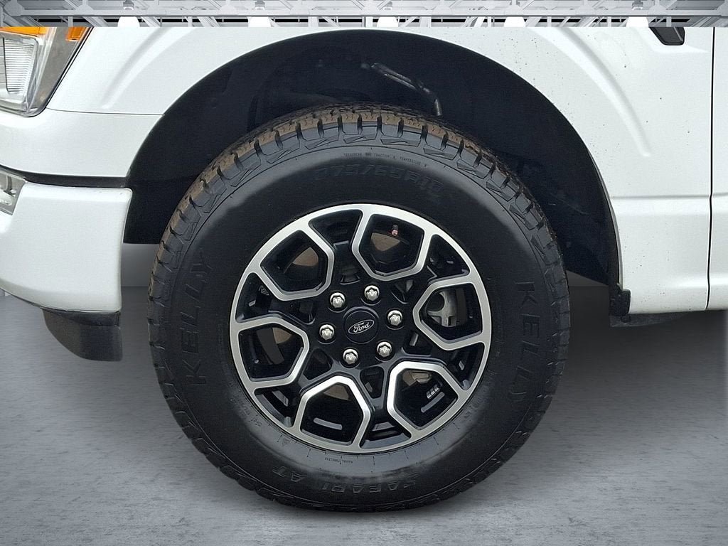 Used 2022 Ford F150 XLT w/ Equipment Group 301A Mid AWD/4WD image 9