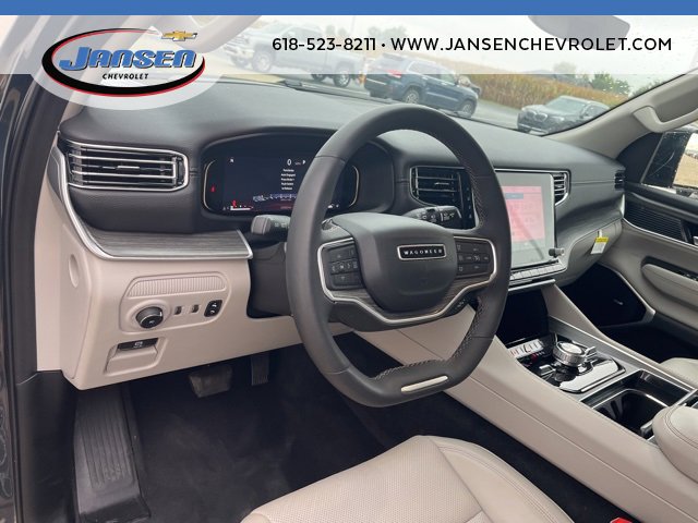 Used 2024 Jeep Wagoneer Series III w/ Premium Group I image 14