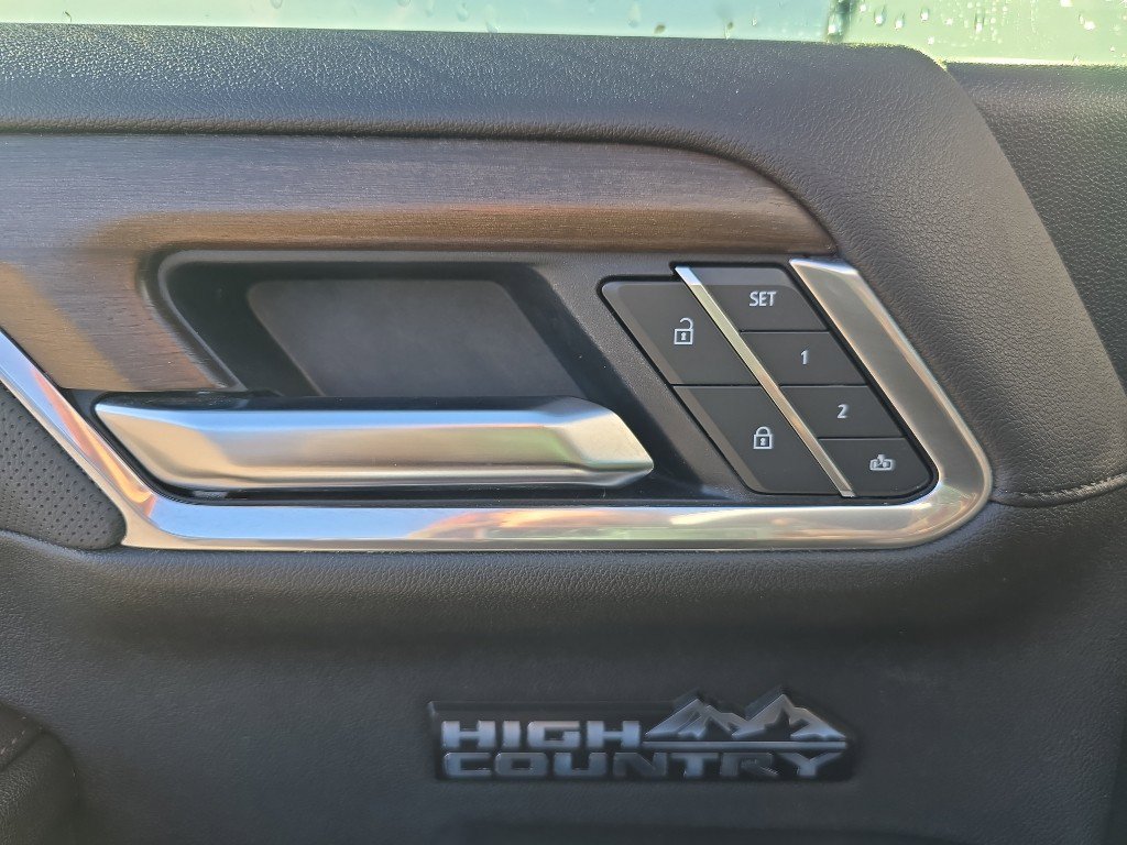 Used 2025 Chevrolet Silverado 1500 High Country w/ High Country Premium Package image 24