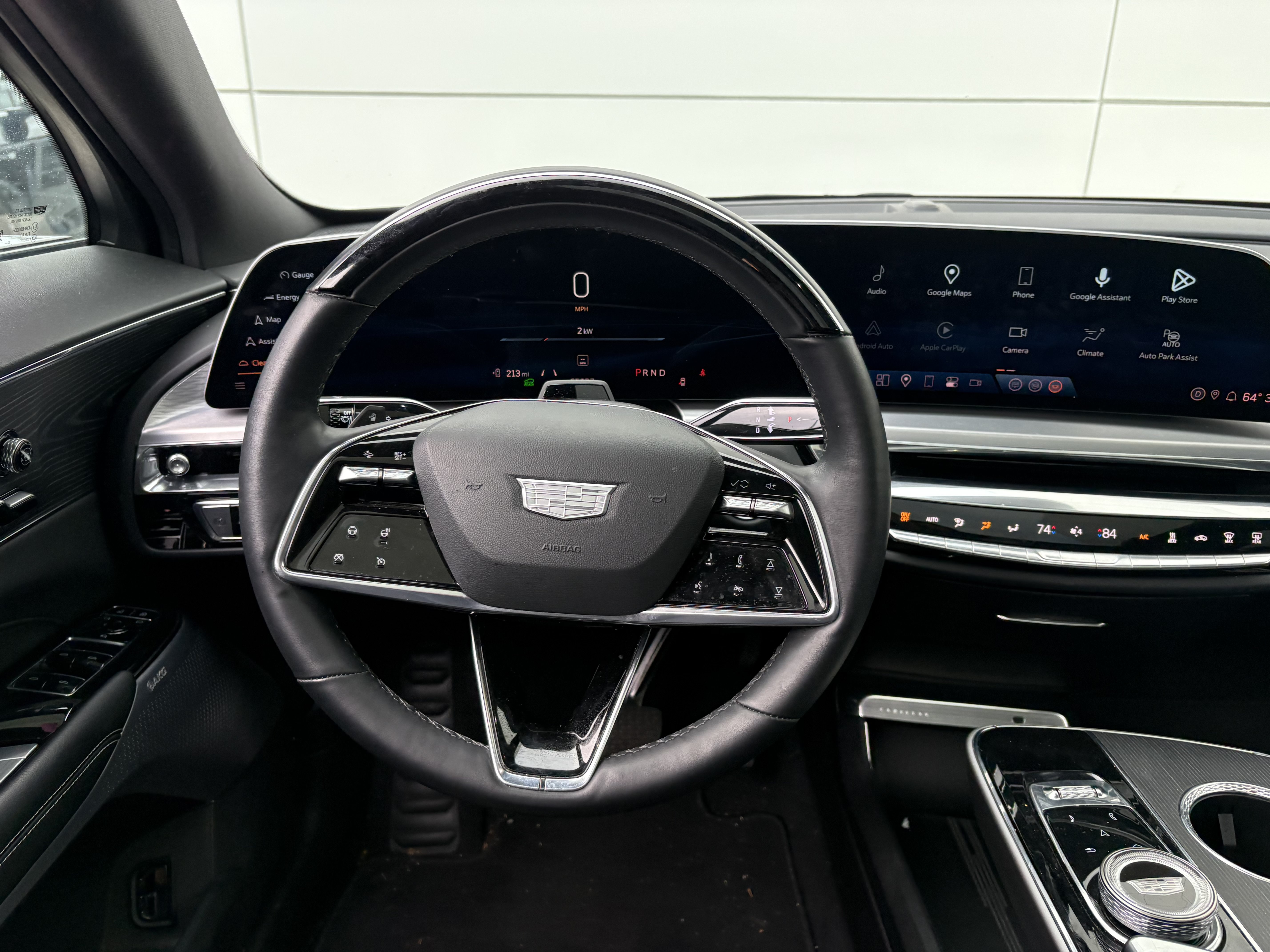 Used 2024 Cadillac Lyriq Luxury AWD/4WD image 15