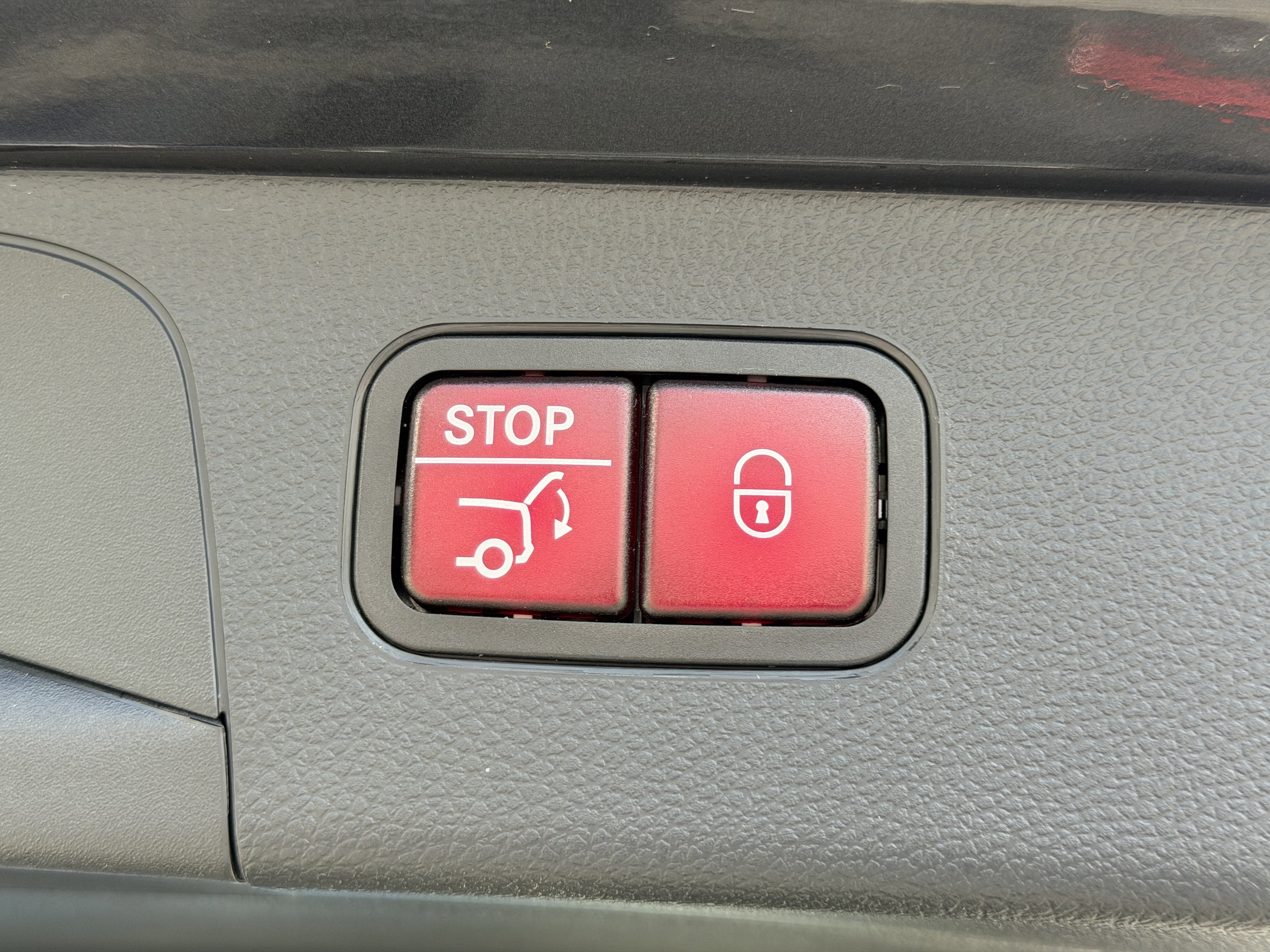 Used 2020 Mercedes-Benz GLC 300 image 9