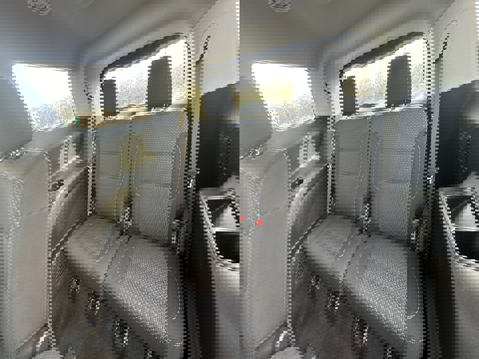 Certified 2023 GMC Acadia SLE image 23