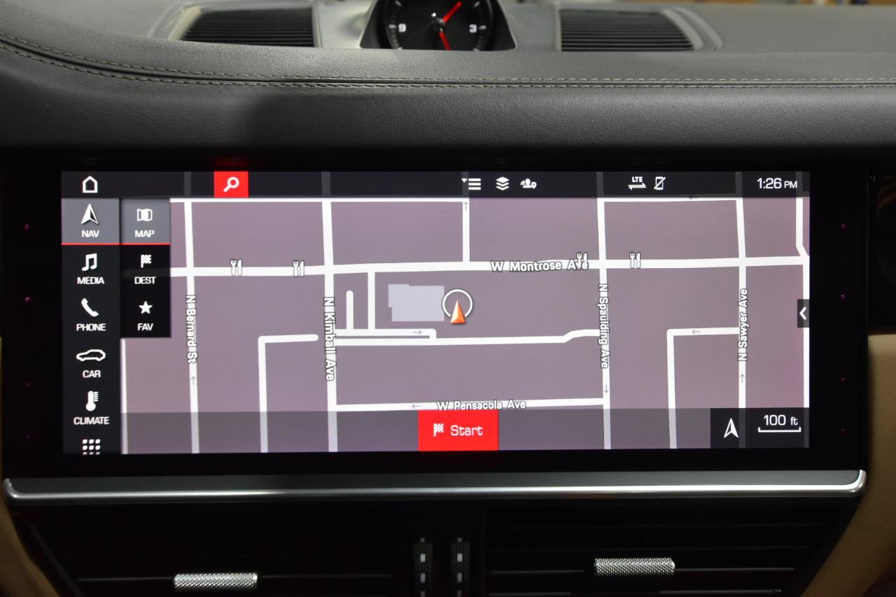 Used 2021 Porsche Cayenne AWD/4WD image 24
