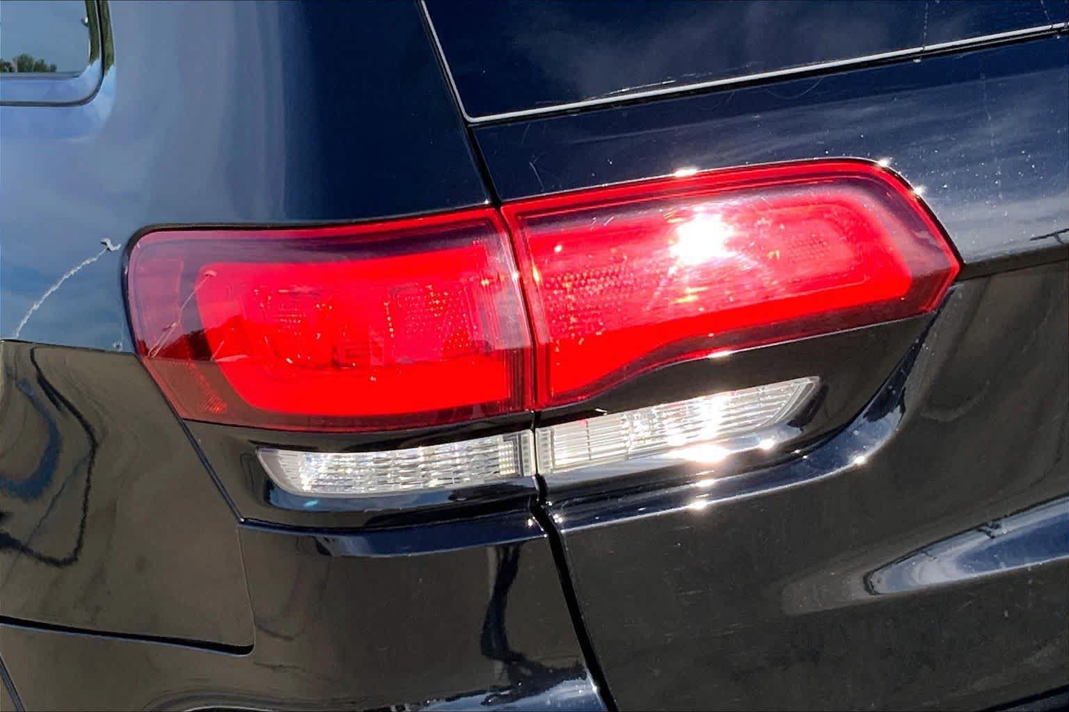 Used 2020 Jeep Grand Cherokee Trackhawk AWD/4WD image 28
