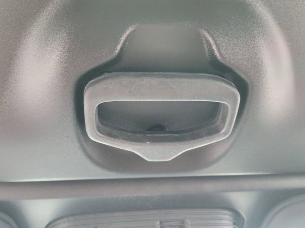 Used 2022 Ford Mustang Convertible image 26