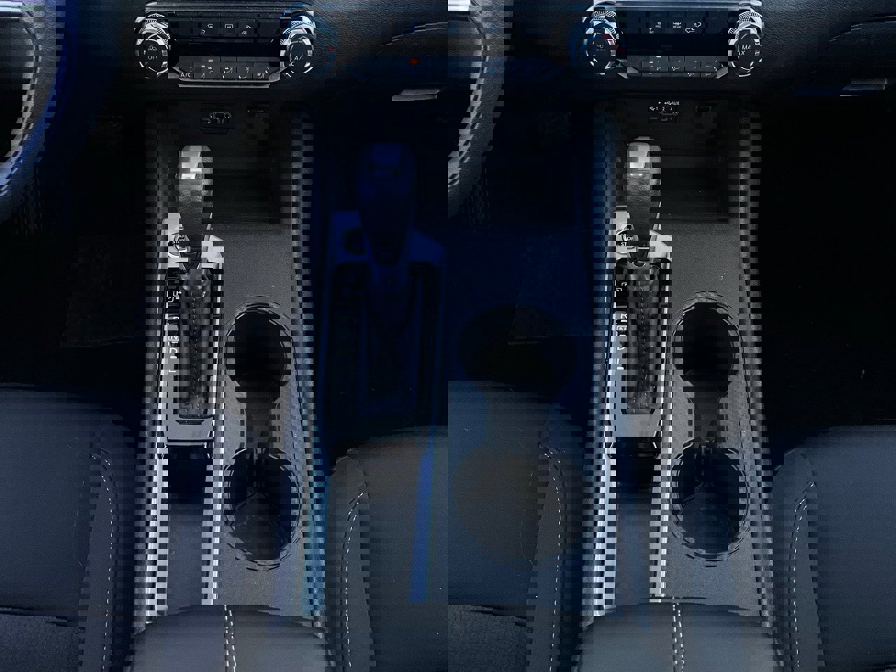 Used 2025 Nissan Altima 2.5 SV image 15