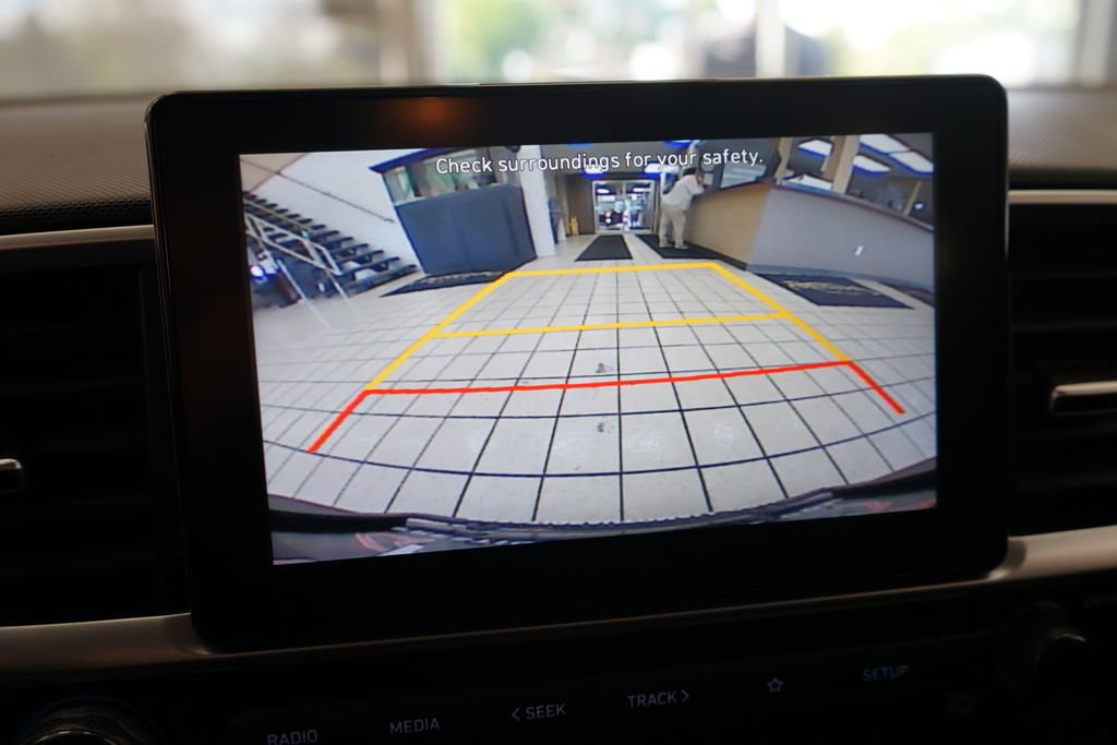 Used 2020 Hyundai Venue SEL FWD image 8